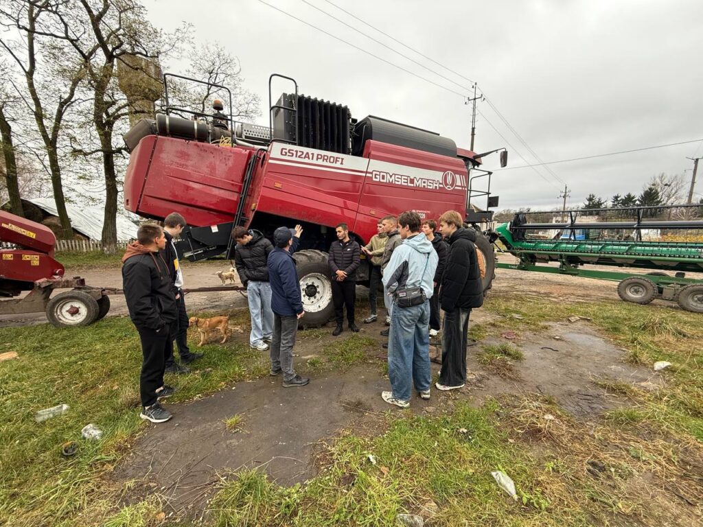 574911630_1872343846684656_4362940136043630773_n